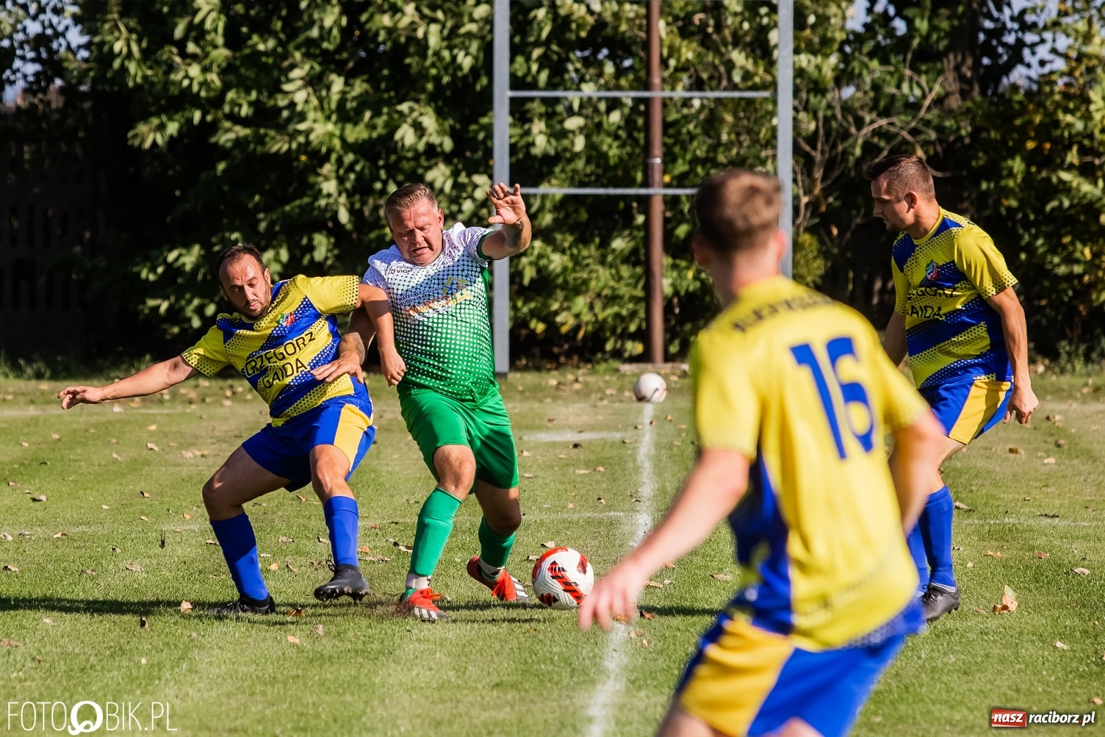 Zdjęcie w galerii na portalu naszraciborz.pl: Rezerwy Owsiszcz Ruch pokonały i komplet punktów zainkasowały [FOTO] wiadomości z regionu