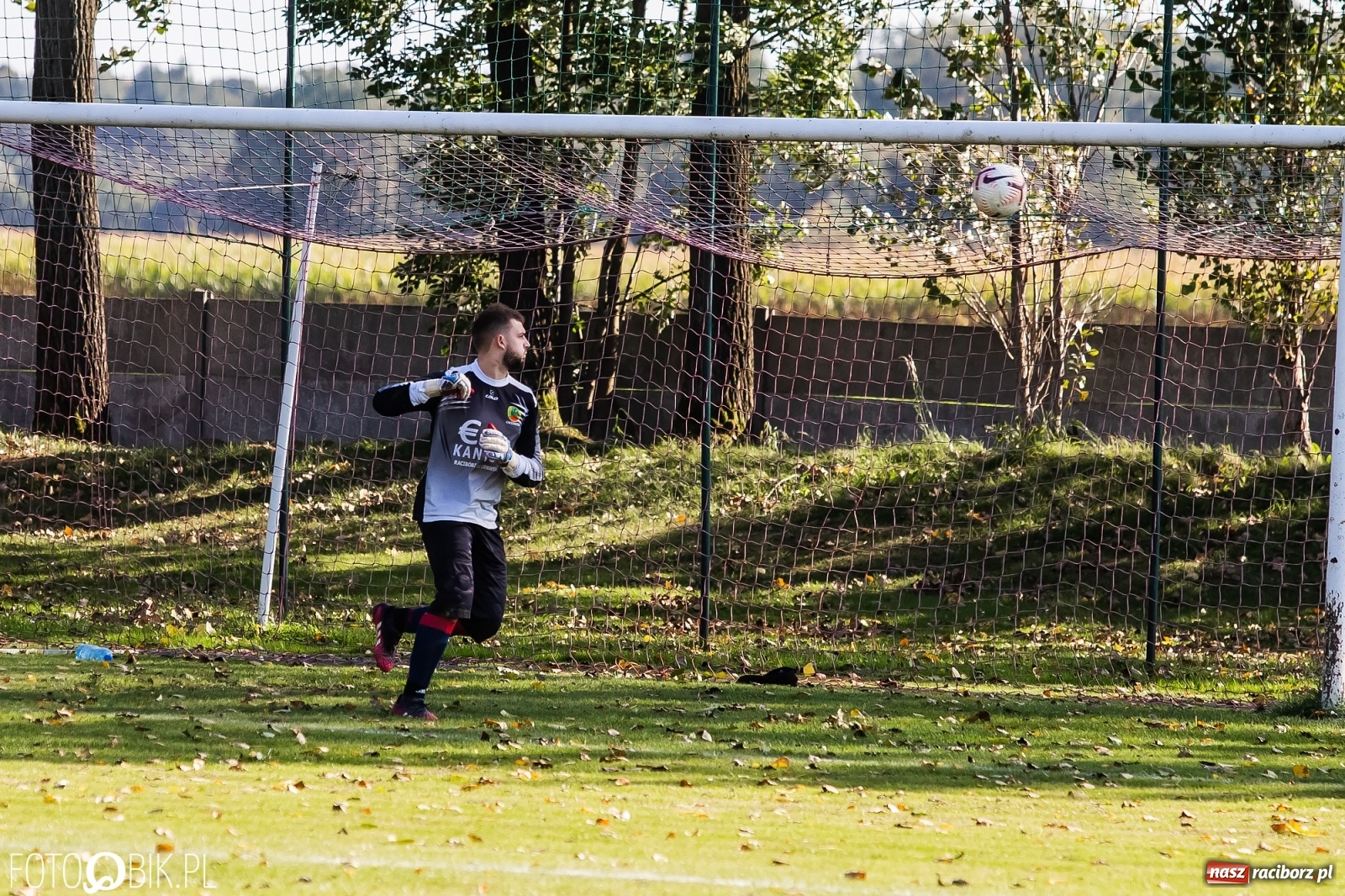 Zdjęcie w galerii na portalu naszraciborz.pl: Rezerwy Owsiszcz Ruch pokonały i komplet punktów zainkasowały [FOTO] wiadomości z regionu