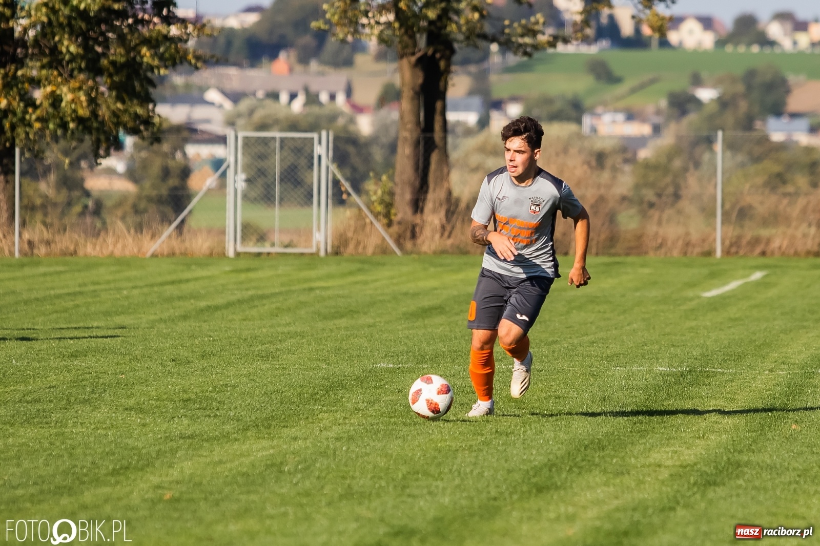 Zdjęcie w galerii na portalu naszraciborz.pl: Mury Fortecy za grube dla Borucina [FOTO] wiadomości z regionu