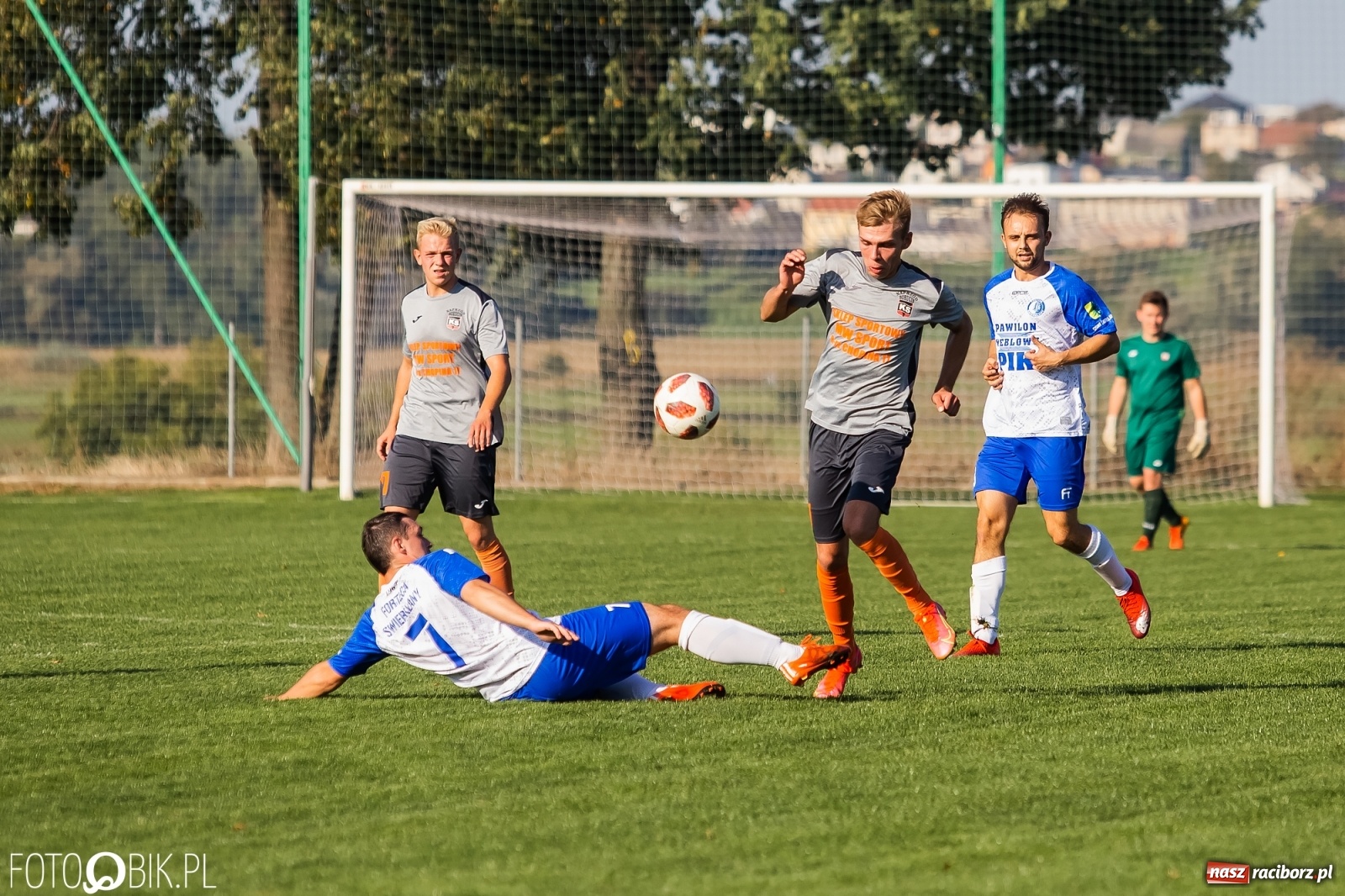 Zdjęcie w galerii na portalu naszraciborz.pl: Mury Fortecy za grube dla Borucina [FOTO] wiadomości z regionu