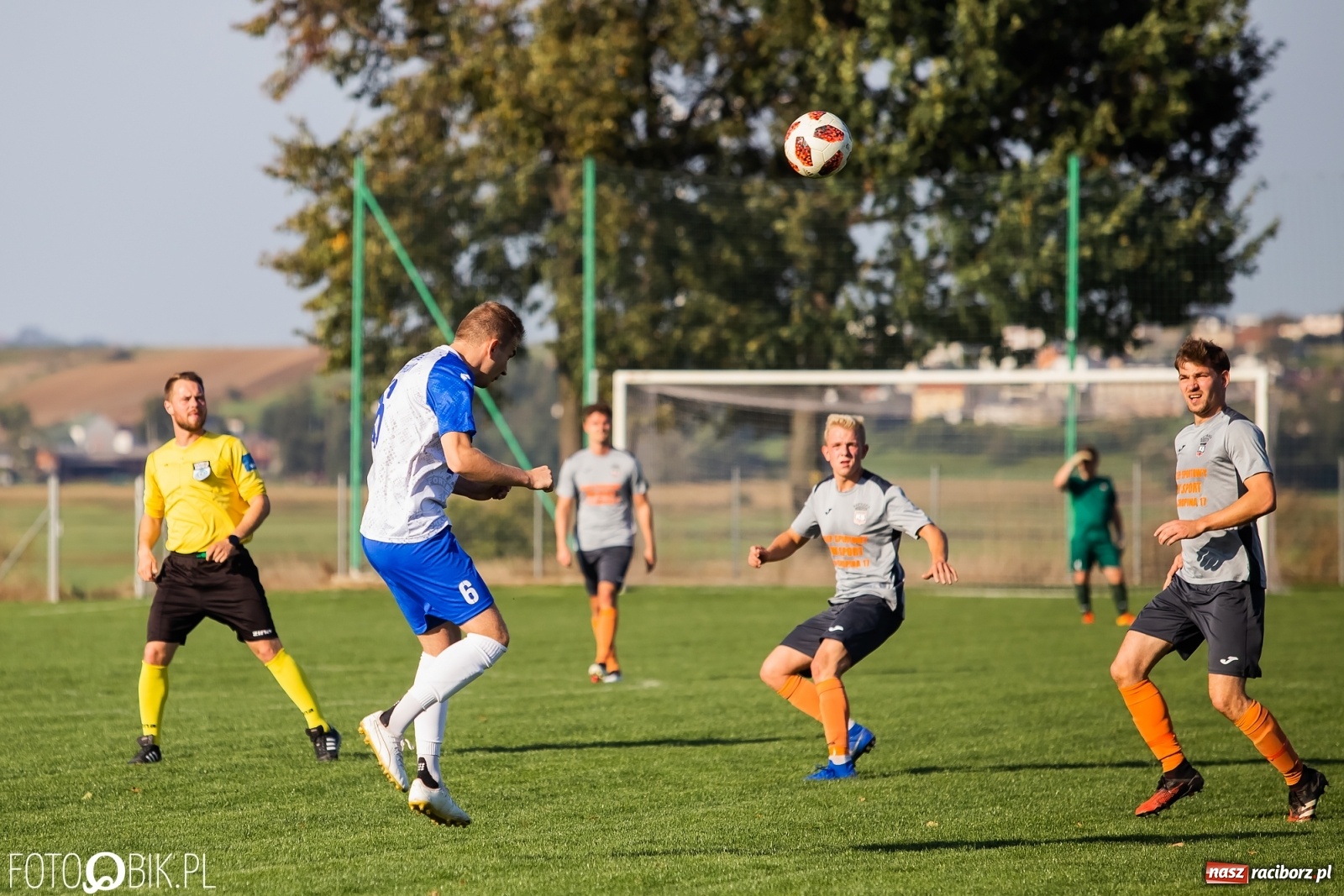 Zdjęcie w galerii na portalu naszraciborz.pl: Mury Fortecy za grube dla Borucina [FOTO] wiadomości z regionu