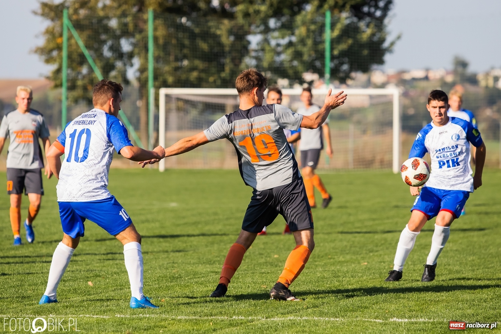 Zdjęcie w galerii na portalu naszraciborz.pl: Mury Fortecy za grube dla Borucina [FOTO] wiadomości z regionu