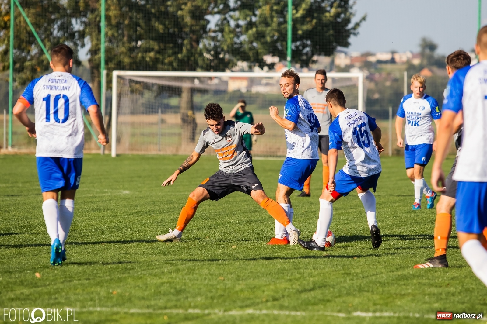 Zdjęcie w galerii na portalu naszraciborz.pl: Mury Fortecy za grube dla Borucina [FOTO] wiadomości z regionu