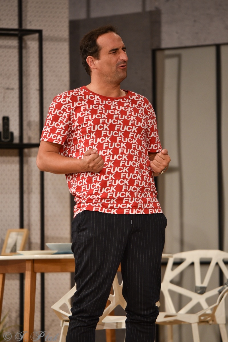 Zdjęcie w galerii na portalu naszraciborz.pl: Wąsik, czyli komedia w doborowej obsadzie na scenie RCK wiadomości z regionu