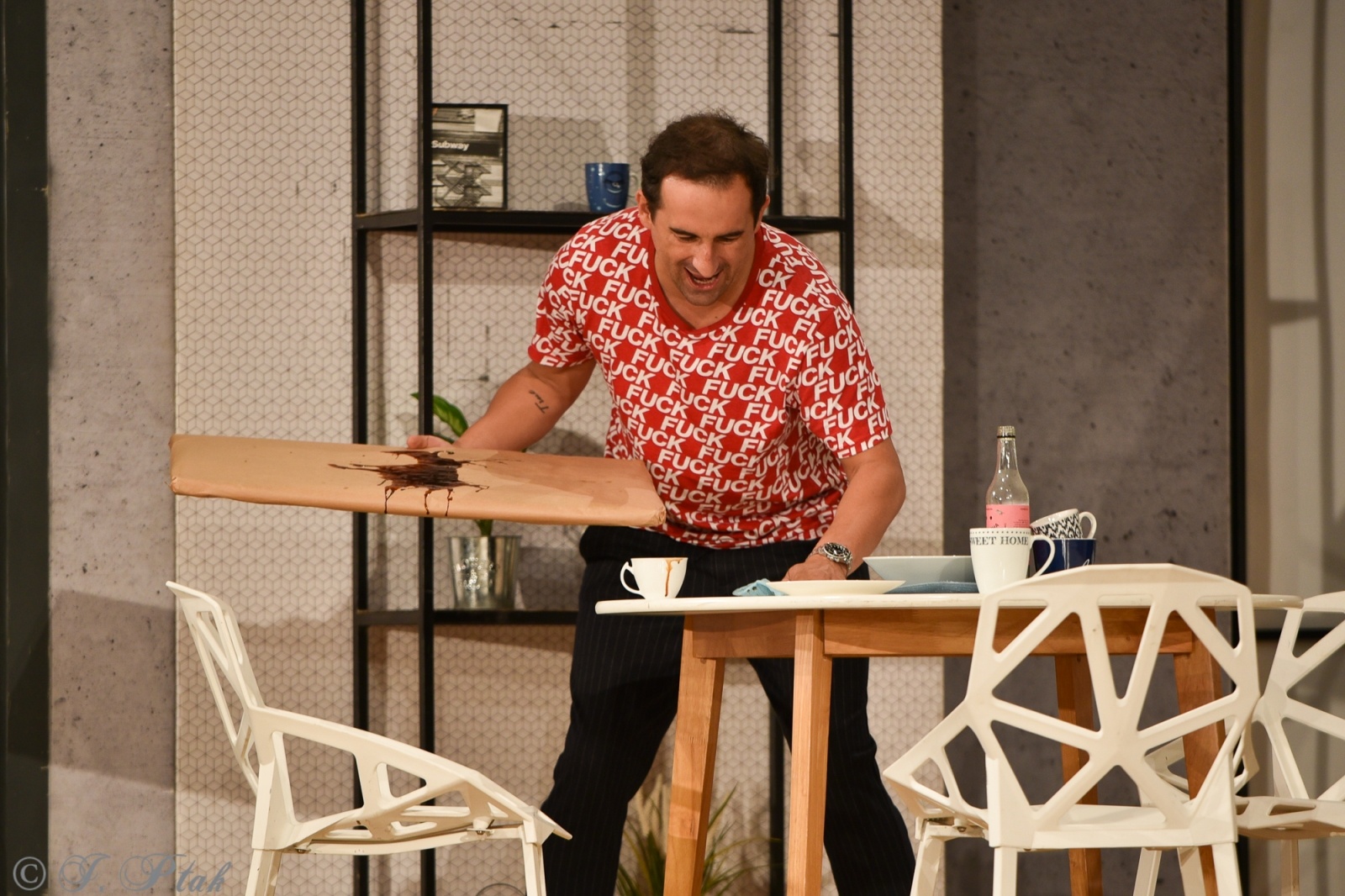 Zdjęcie w galerii na portalu naszraciborz.pl: Wąsik, czyli komedia w doborowej obsadzie na scenie RCK wiadomości z regionu