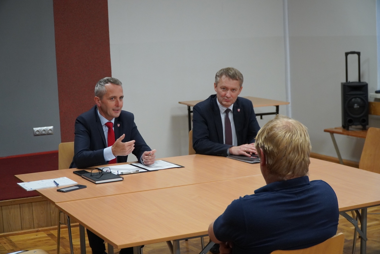 Zdjęcie w galerii na portalu naszraciborz.pl: Miedonia już po spotkaniu z prezydentem. Lista zgłoszonych problemów wiadomości z regionu