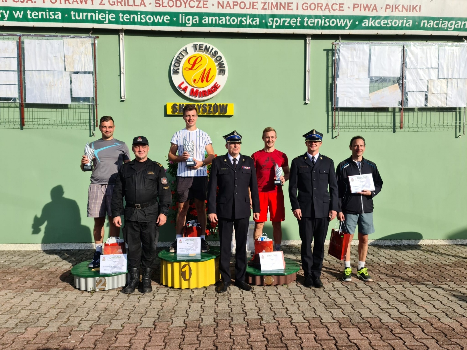 Zdjęcie w galerii na portalu naszraciborz.pl: Strażak z Raciborza wicemistrzem Śląska w tenisie ziemnym wiadomości z regionu