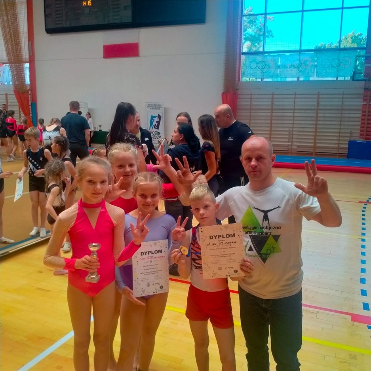 Zdjęcie w galerii na portalu naszraciborz.pl: Złoto i brąz dla Gym-Team Miczajka wiadomości z regionu