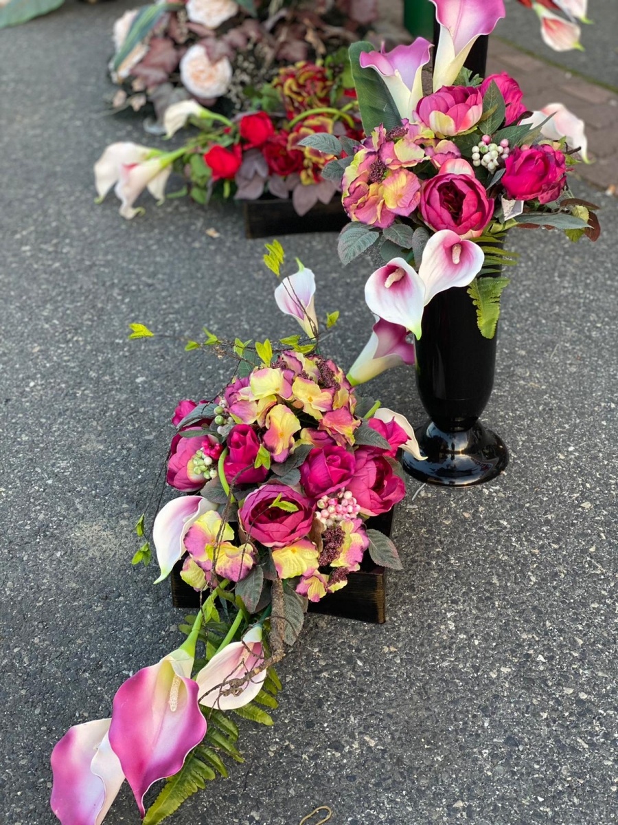 Zdjęcie w galerii na portalu naszraciborz.pl: Przy Auchan ruszył największy w mieście kiermasz przed Wszystkimi Świętymi wiadomości z regionu