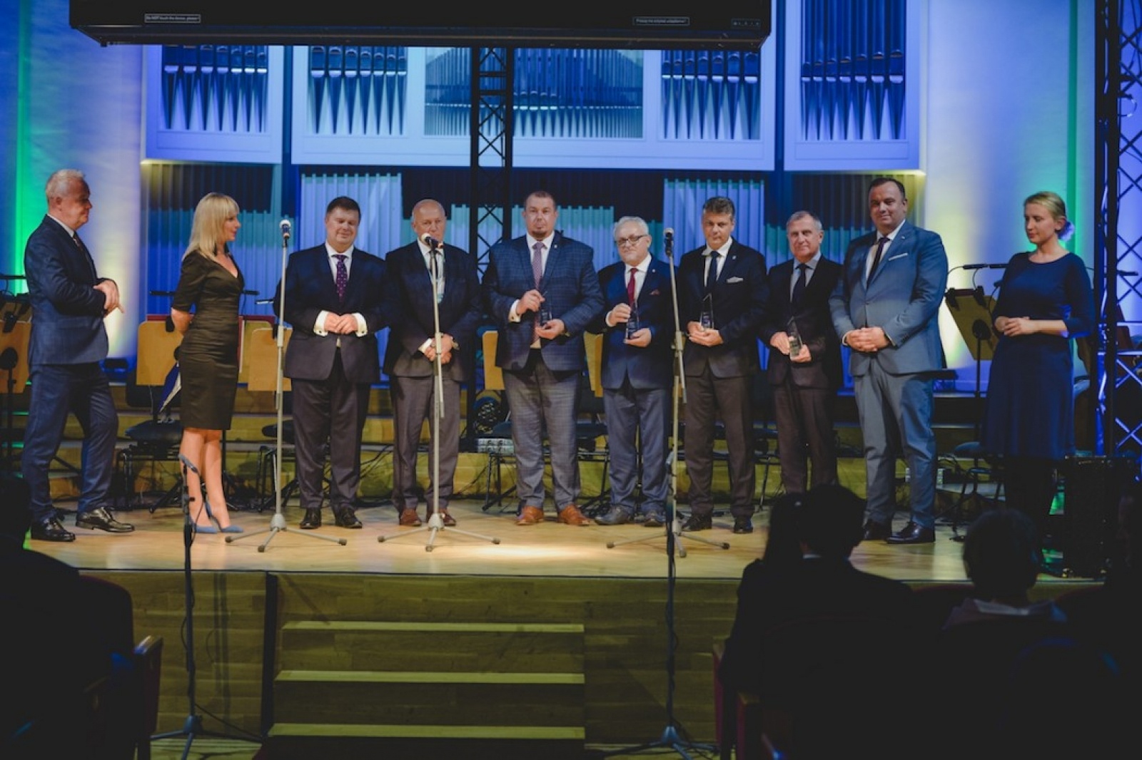 Zdjęcie w galerii na portalu naszraciborz.pl: Powiat raciborski samorządem przyszłości, Eko-Okna z nagrodą wiadomości z regionu