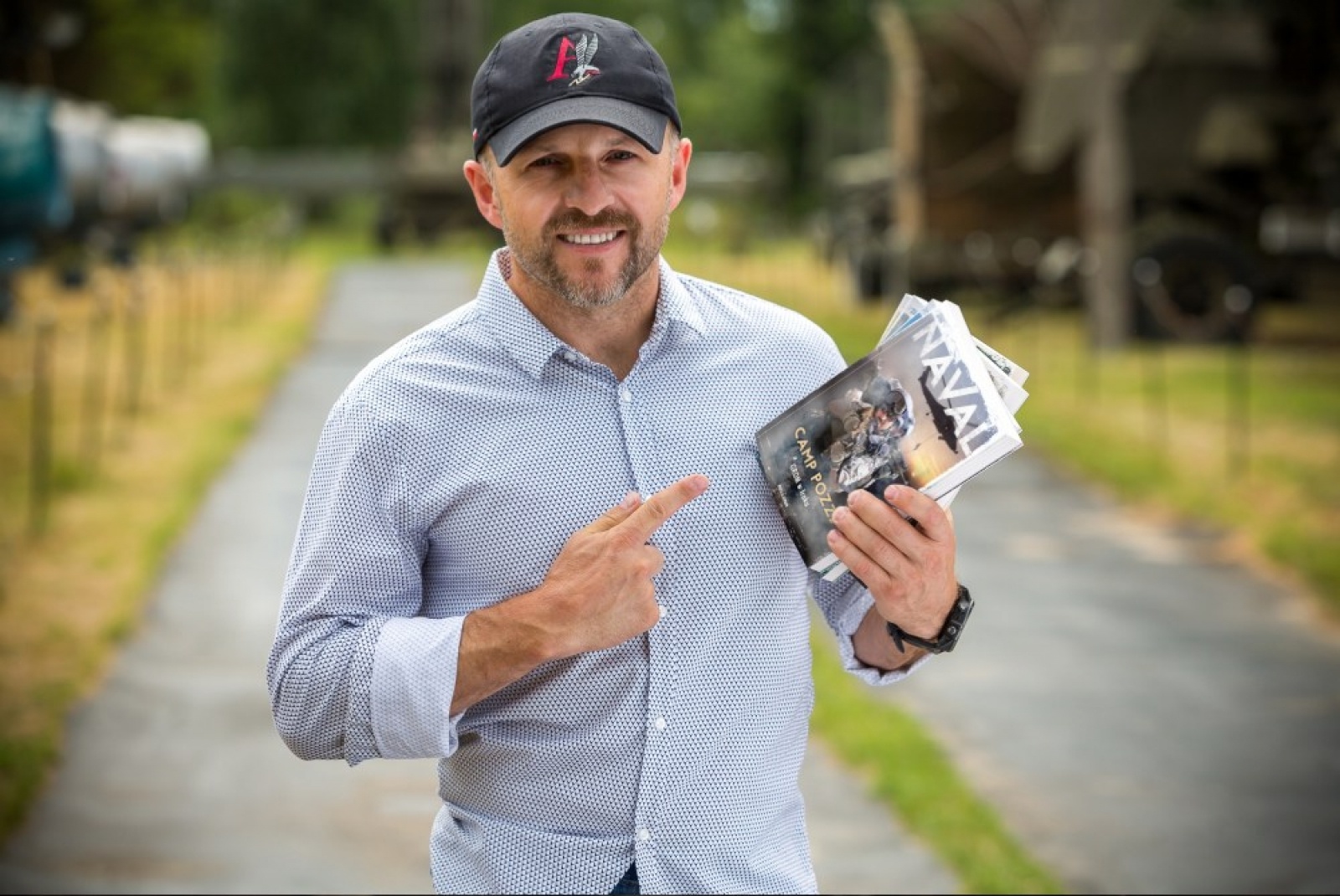 Zdjęcie w galerii na portalu naszraciborz.pl: NAVAL – żołnierz, który pisze książki ponownie w raciborskiej bibliotece wiadomości z regionu