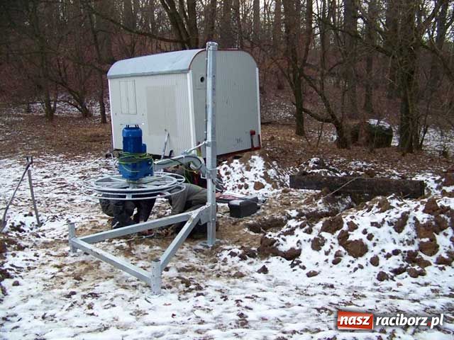 Zdjęcie w galerii na portalu naszraciborz.pl: Białe szaleństwo na Urbanku wiadomości z regionu