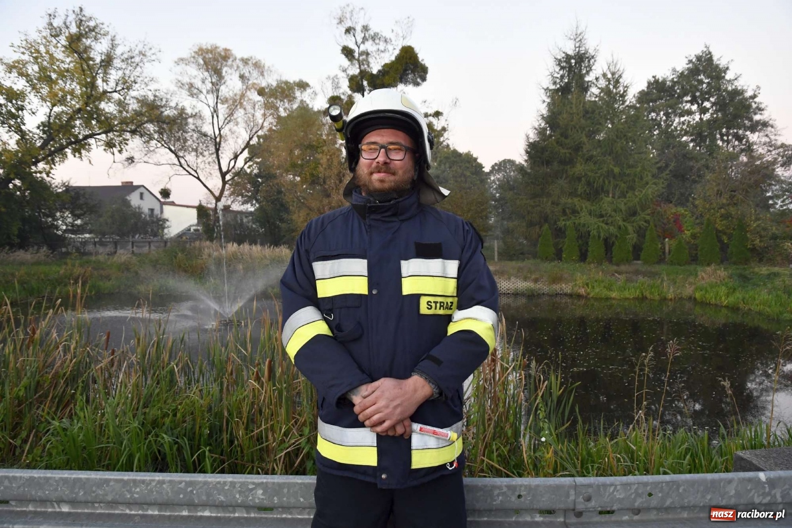 Zdjęcie w galerii na portalu naszraciborz.pl: Wielka feta w Budziskach. Pierwszy raz w historii wieś ma nowy wóz strażacki wiadomości z regionu