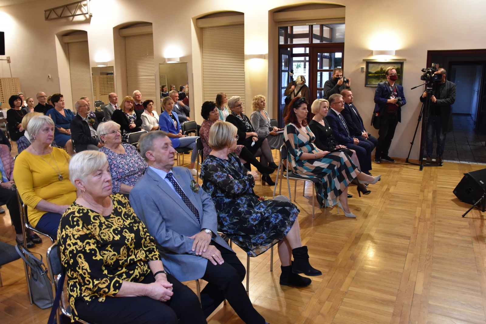 Zdjęcie w galerii na portalu naszraciborz.pl: Gmina Krzyżanowice weszła w nowy rok kulturalny. Wójt wręczył nagrody wiadomości z regionu