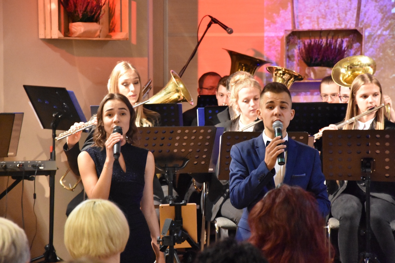 Zdjęcie w galerii na portalu naszraciborz.pl: Gmina Krzyżanowice weszła w nowy rok kulturalny. Wójt wręczył nagrody wiadomości z regionu