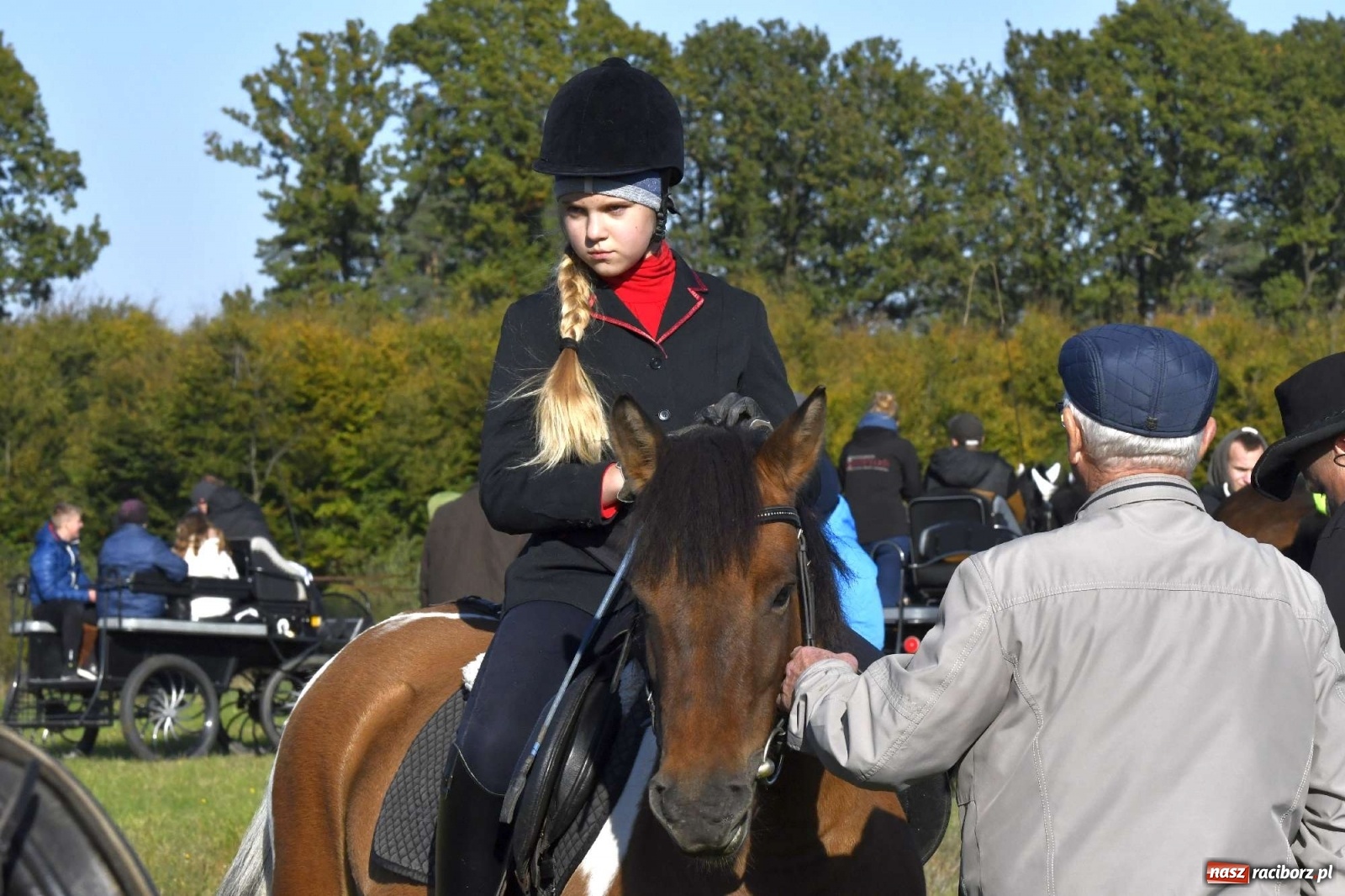 Zdjęcie w galerii na portalu naszraciborz.pl: Kornowacki piknik świętego Huberta [FOTO i WIDEO] wiadomości z regionu