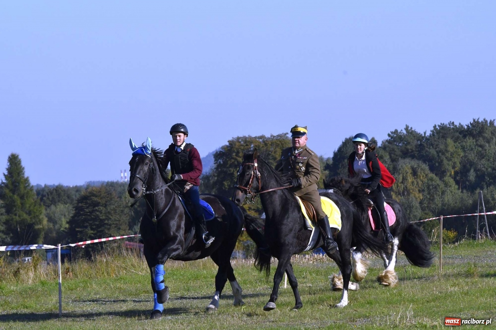 Zdjęcie w galerii na portalu naszraciborz.pl: Kornowacki piknik świętego Huberta [FOTO i WIDEO] wiadomości z regionu