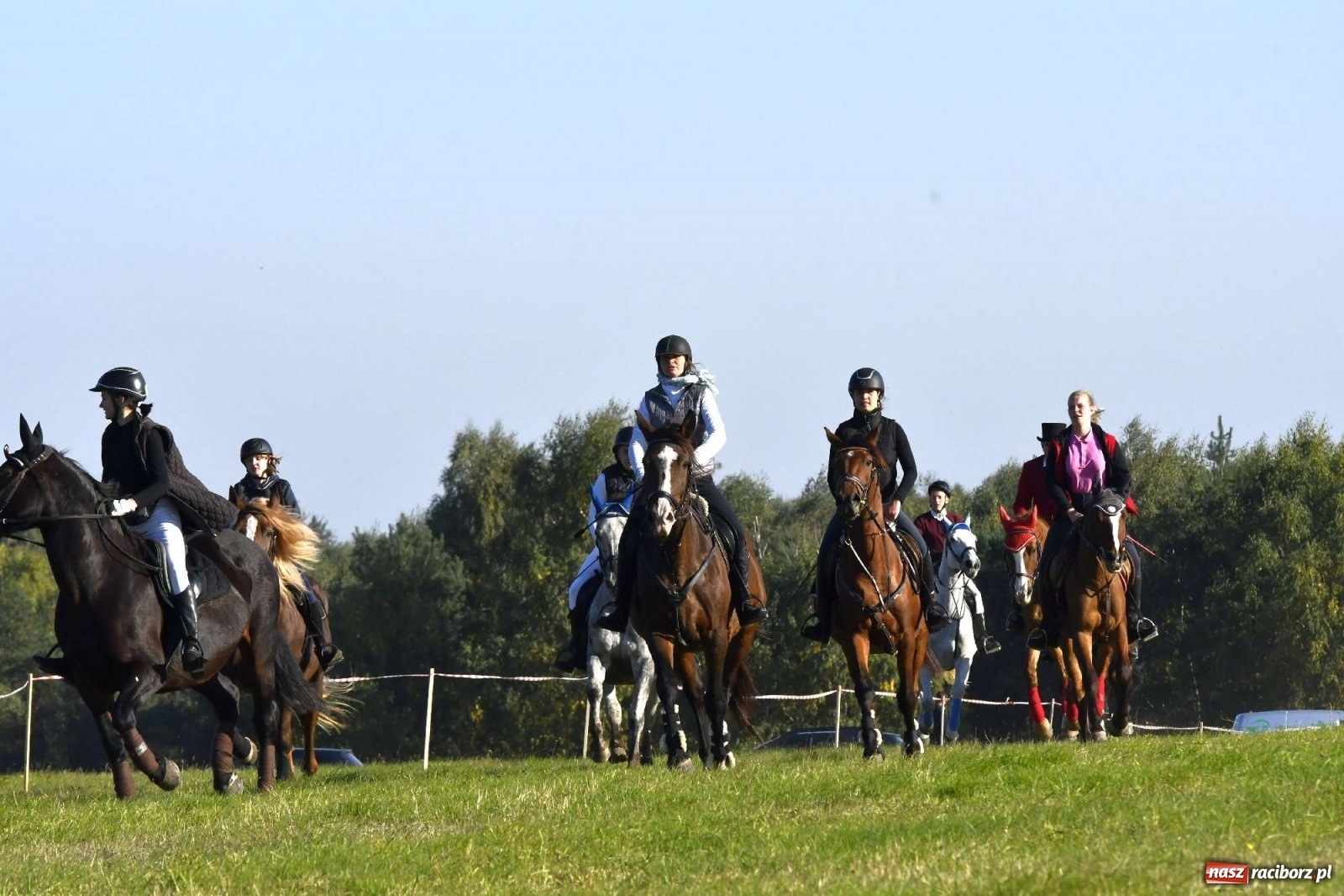 Zdjęcie w galerii na portalu naszraciborz.pl: Kornowacki piknik świętego Huberta [FOTO i WIDEO] wiadomości z regionu