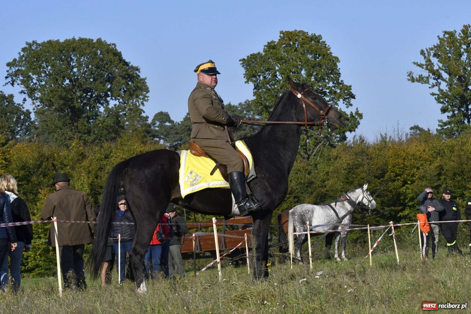 Zdjęcie w galerii na portalu naszraciborz.pl: Kornowacki piknik świętego Huberta [FOTO i WIDEO] wiadomości z regionu