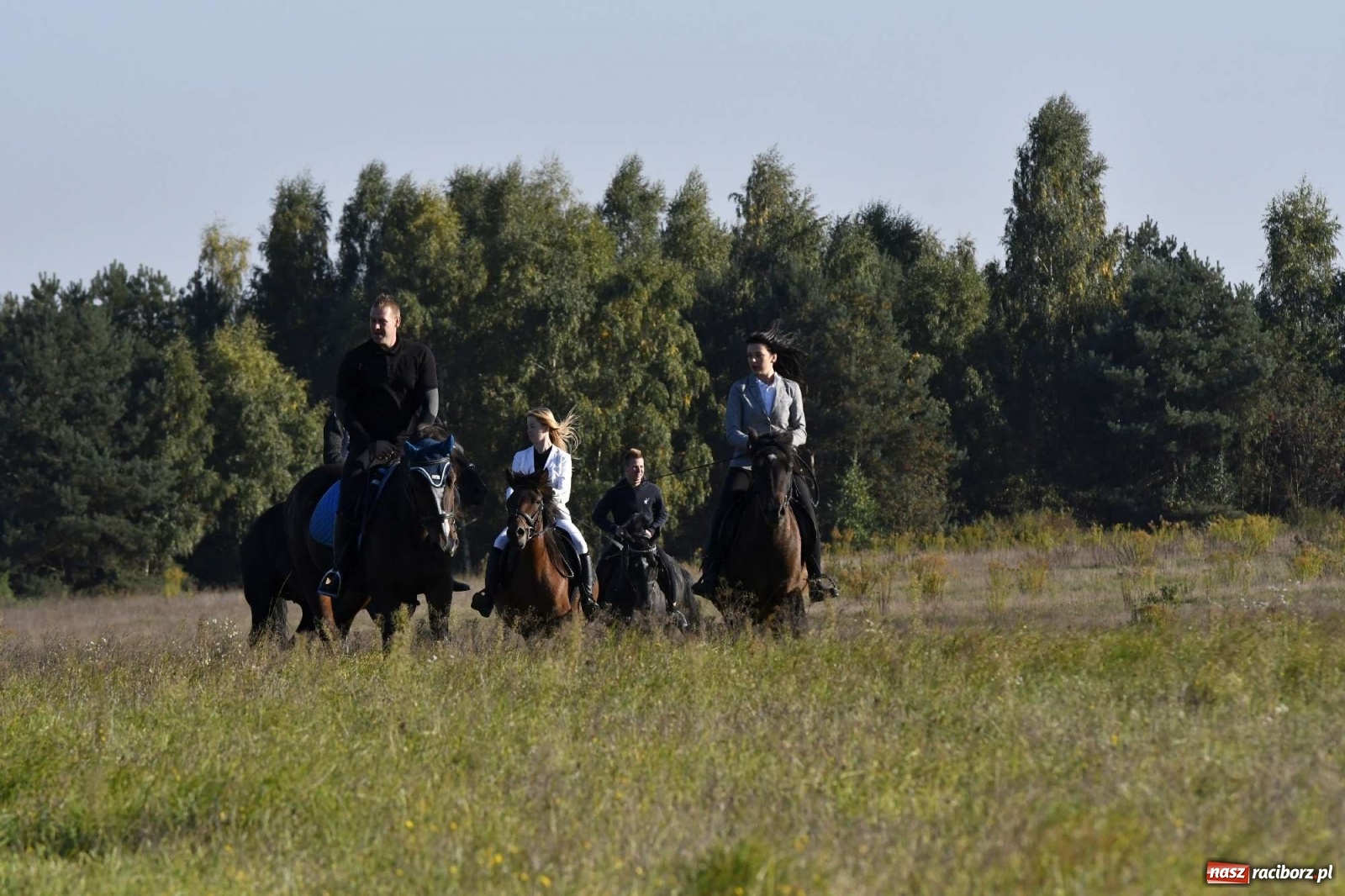 Zdjęcie w galerii na portalu naszraciborz.pl: Kornowacki piknik świętego Huberta [FOTO i WIDEO] wiadomości z regionu
