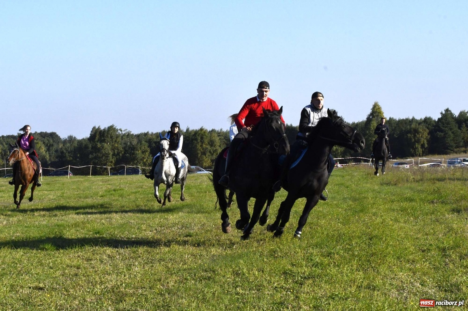 Zdjęcie w galerii na portalu naszraciborz.pl: Kornowacki piknik świętego Huberta [FOTO i WIDEO] wiadomości z regionu