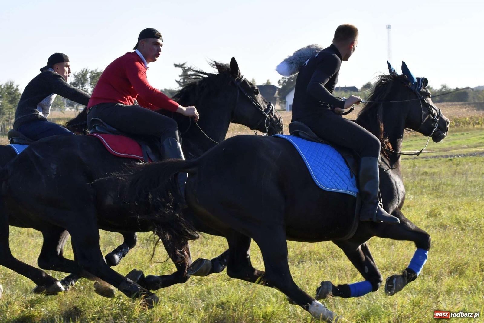 Zdjęcie w galerii na portalu naszraciborz.pl: Kornowacki piknik świętego Huberta [FOTO i WIDEO] wiadomości z regionu