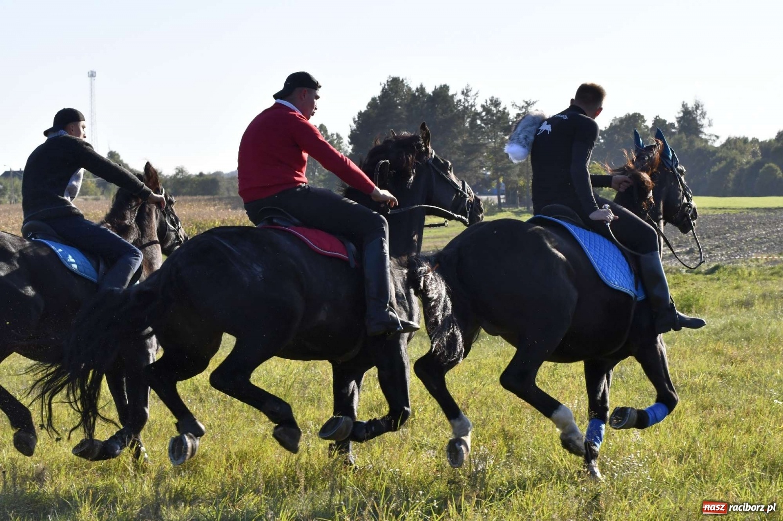 Zdjęcie w galerii na portalu naszraciborz.pl: Kornowacki piknik świętego Huberta [FOTO i WIDEO] wiadomości z regionu
