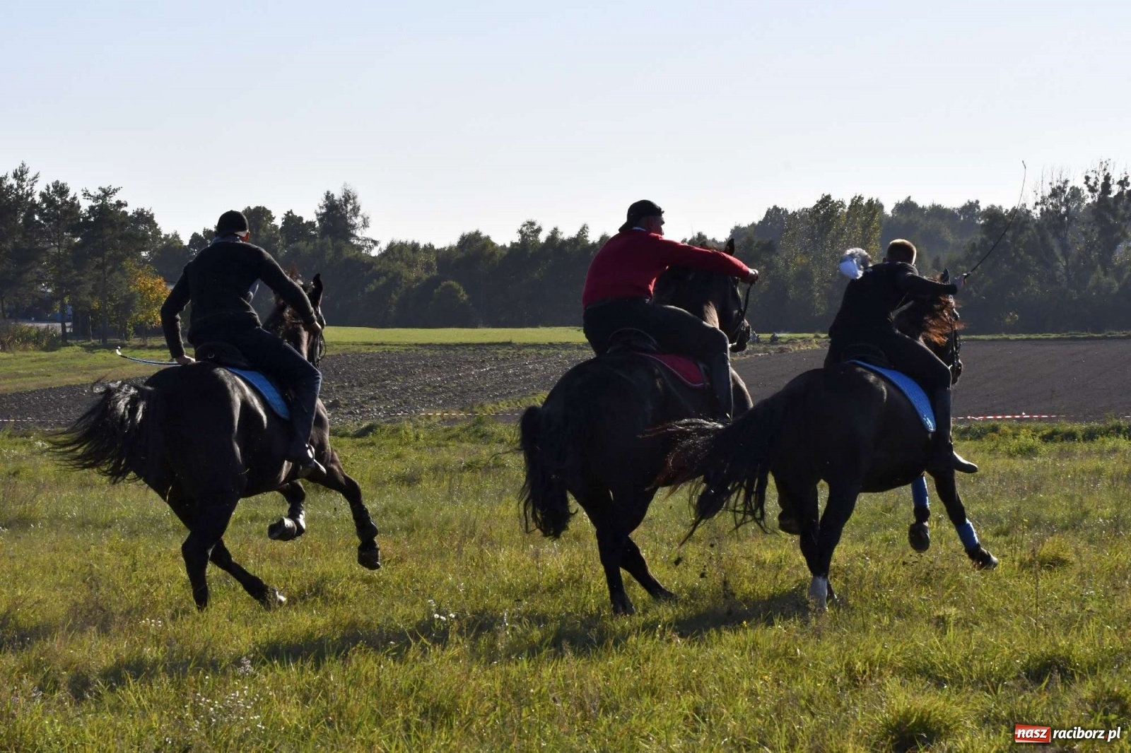 Zdjęcie w galerii na portalu naszraciborz.pl: Kornowacki piknik świętego Huberta [FOTO i WIDEO] wiadomości z regionu