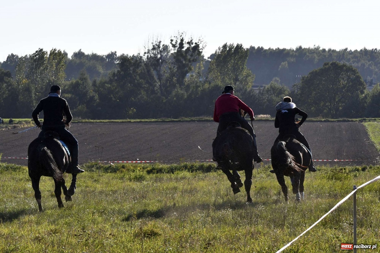 Zdjęcie w galerii na portalu naszraciborz.pl: Kornowacki piknik świętego Huberta [FOTO i WIDEO] wiadomości z regionu