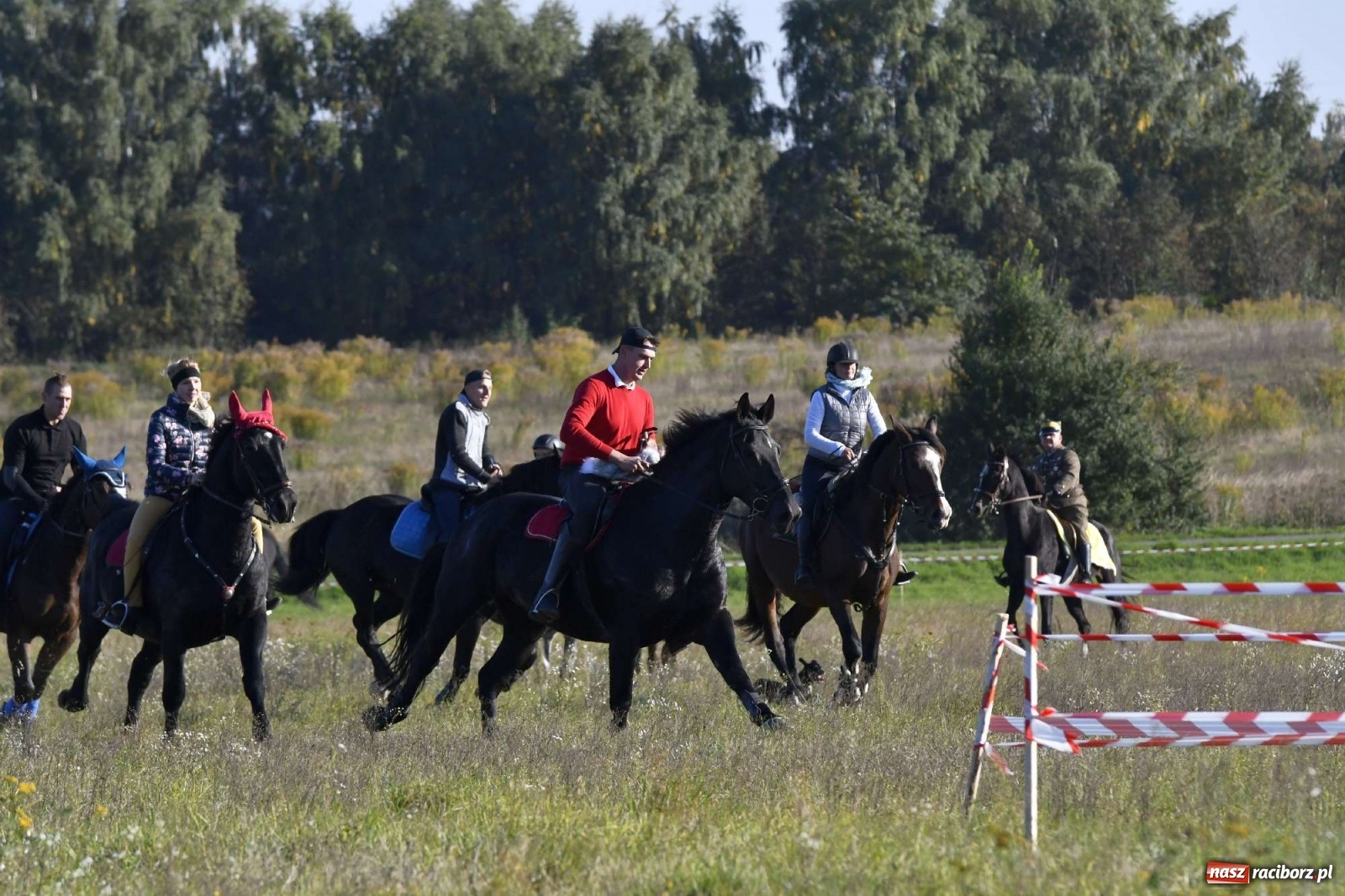 Zdjęcie w galerii na portalu naszraciborz.pl: Kornowacki piknik świętego Huberta [FOTO i WIDEO] wiadomości z regionu