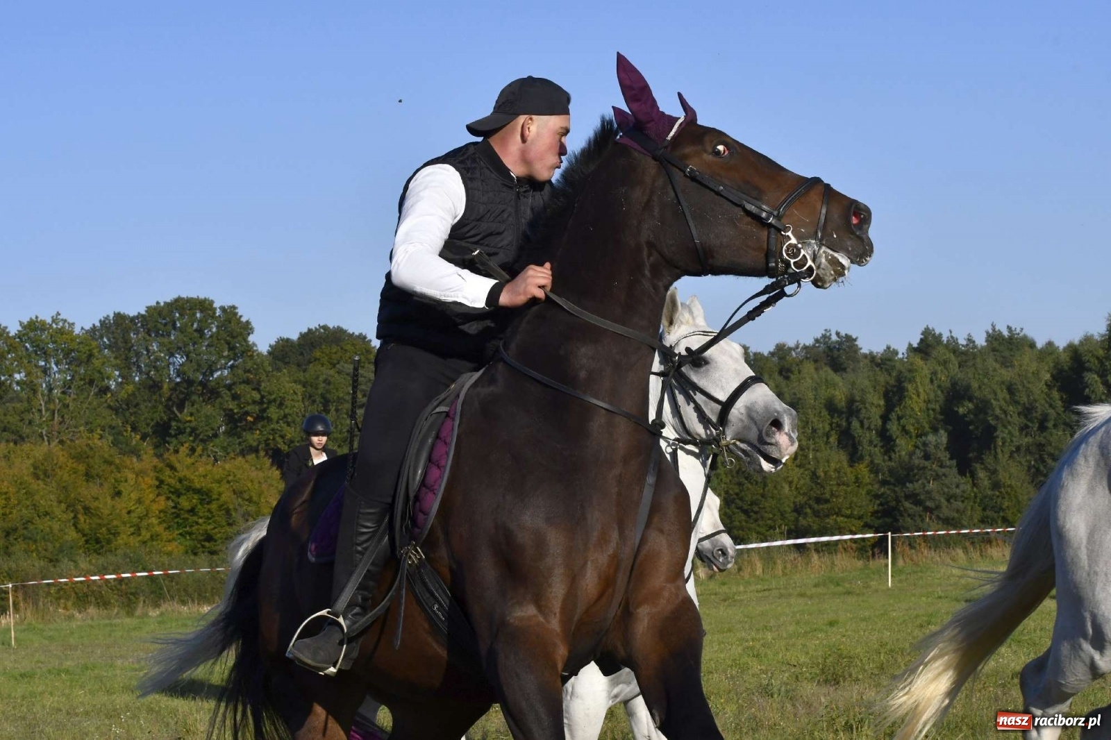 Zdjęcie w galerii na portalu naszraciborz.pl: Kornowacki piknik świętego Huberta [FOTO i WIDEO] wiadomości z regionu