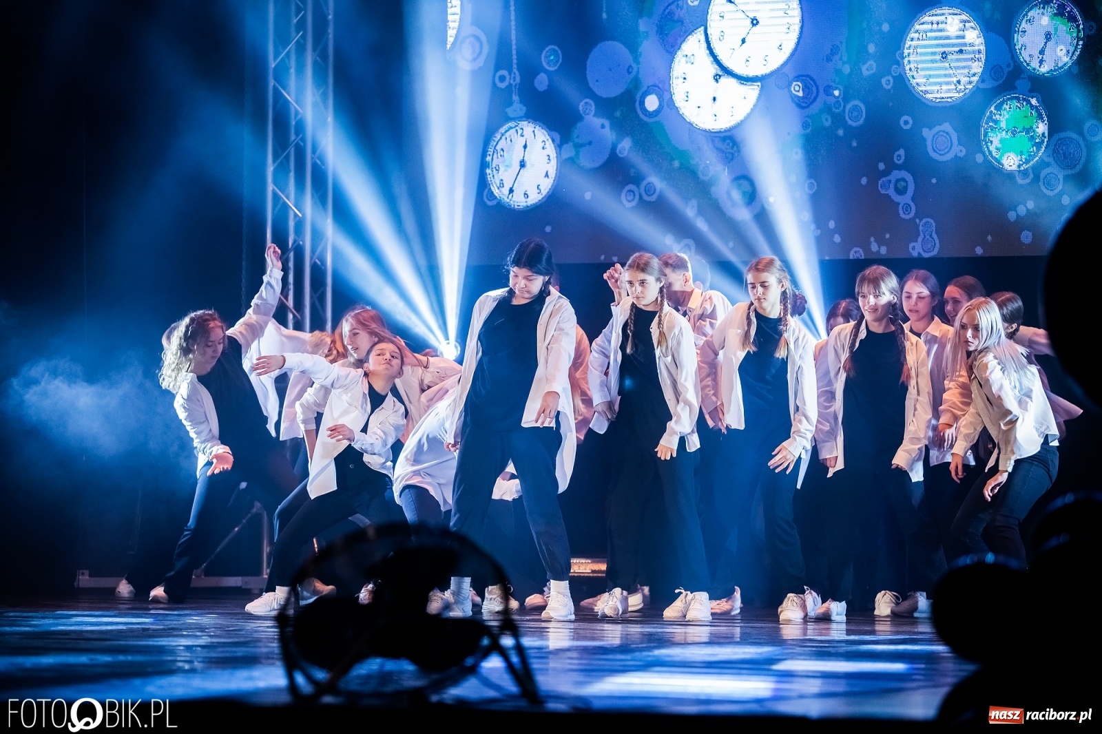 Zdjęcie w galerii na portalu naszraciborz.pl: Jubileuszowa gala zespołu tanecznego Skaza w Raciborskim Centrum Kultury wiadomości z regionu