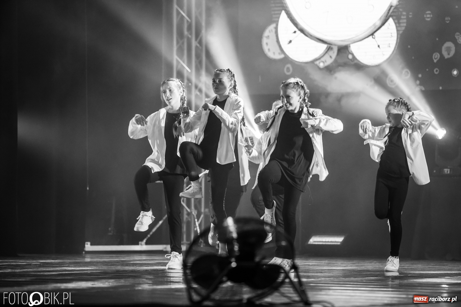 Zdjęcie w galerii na portalu naszraciborz.pl: Jubileuszowa gala zespołu tanecznego Skaza w Raciborskim Centrum Kultury wiadomości z regionu