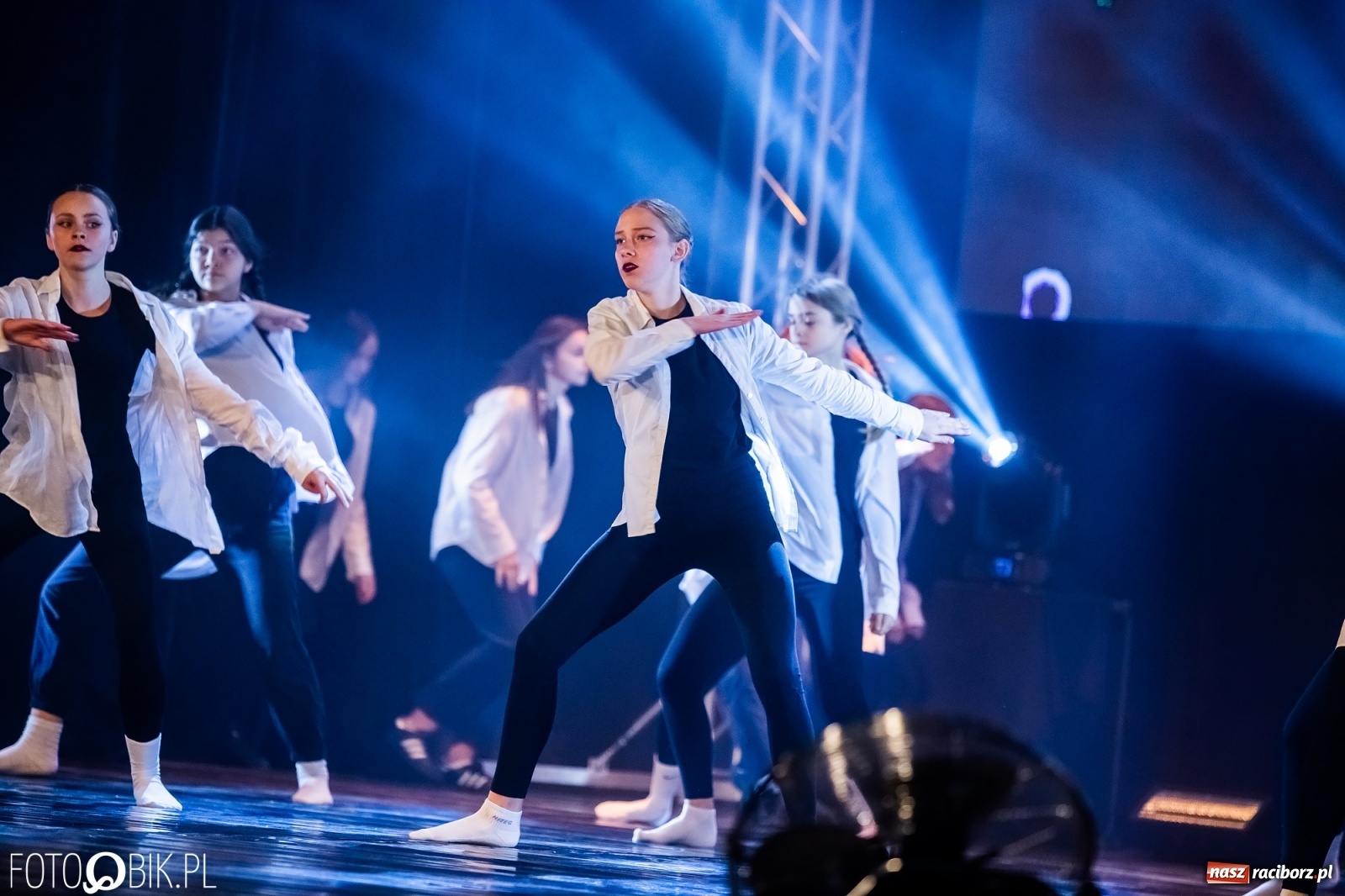 Zdjęcie w galerii na portalu naszraciborz.pl: Jubileuszowa gala zespołu tanecznego Skaza w Raciborskim Centrum Kultury wiadomości z regionu