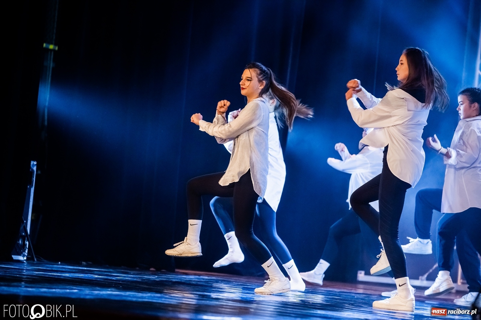 Zdjęcie w galerii na portalu naszraciborz.pl: Jubileuszowa gala zespołu tanecznego Skaza w Raciborskim Centrum Kultury wiadomości z regionu