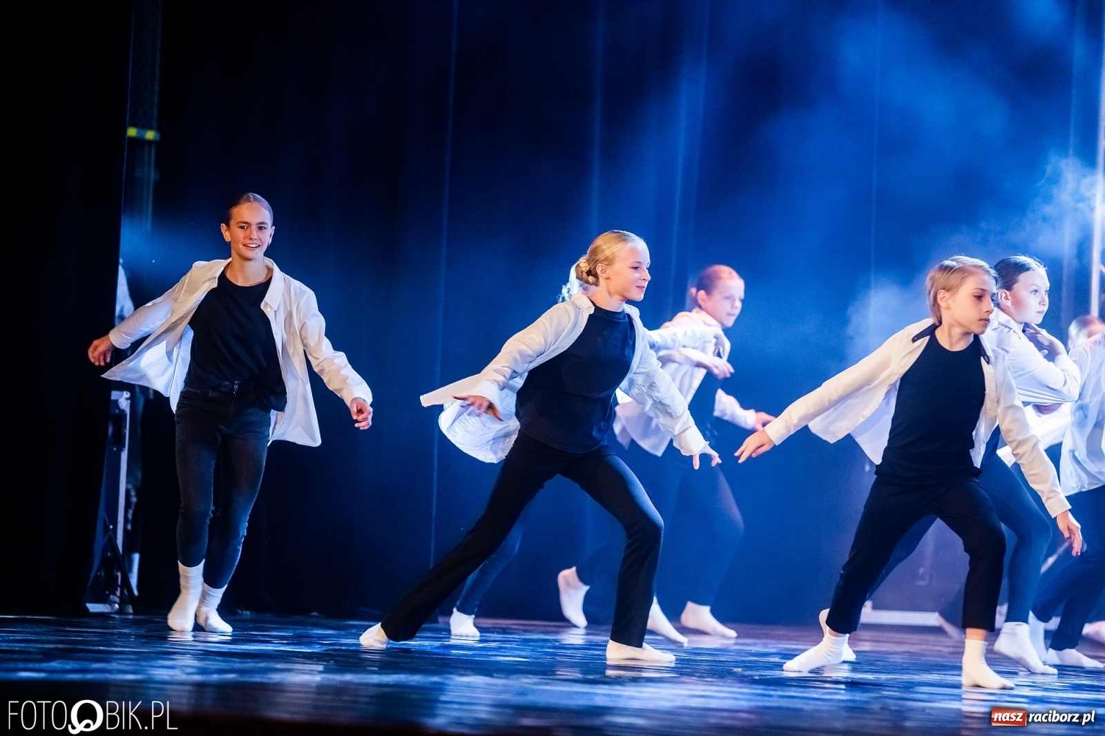 Zdjęcie w galerii na portalu naszraciborz.pl: Jubileuszowa gala zespołu tanecznego Skaza w Raciborskim Centrum Kultury wiadomości z regionu