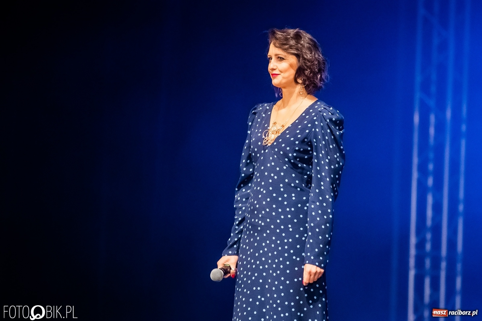 Zdjęcie w galerii na portalu naszraciborz.pl: Jubileuszowa gala zespołu tanecznego Skaza w Raciborskim Centrum Kultury wiadomości z regionu