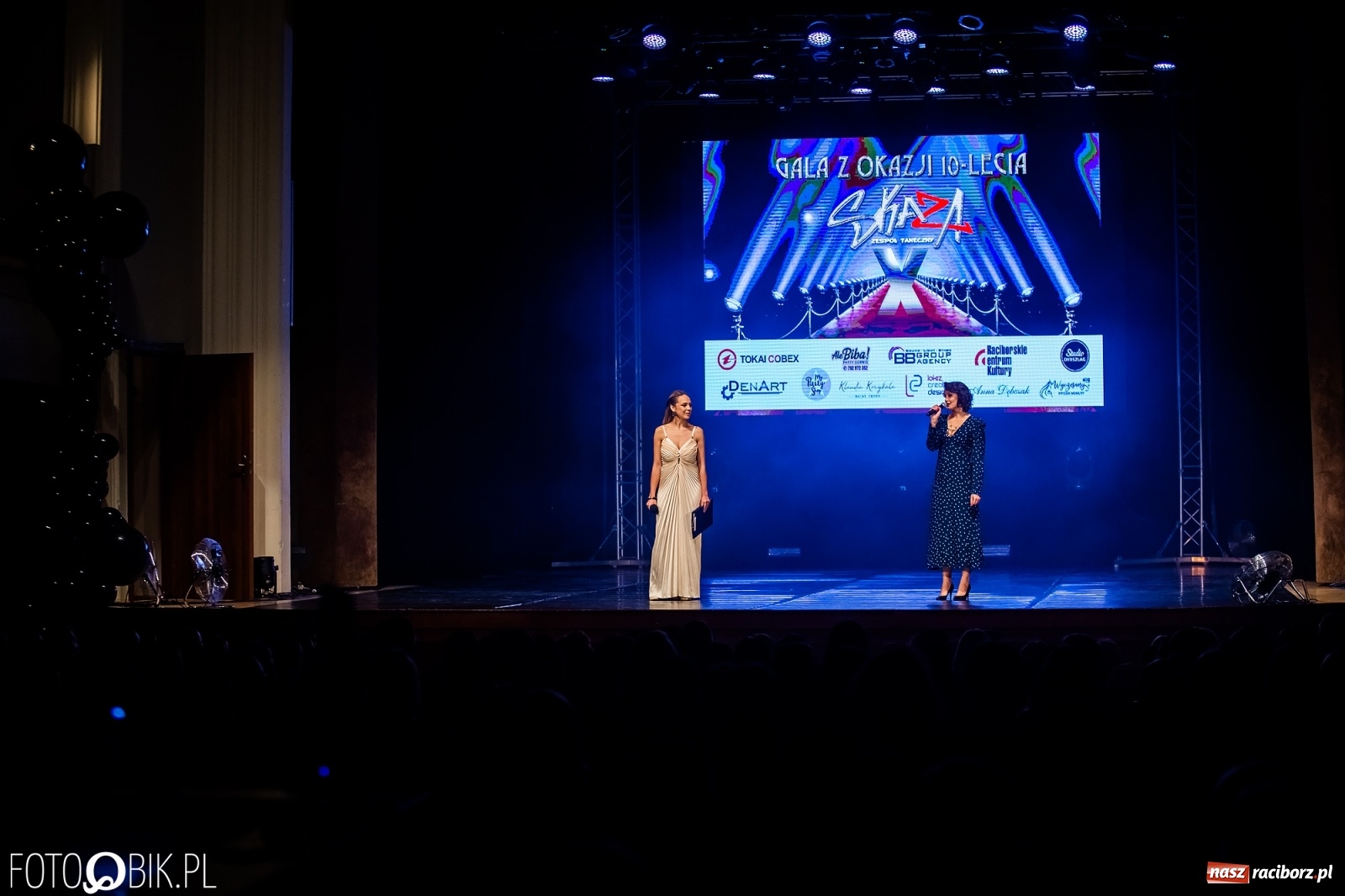 Zdjęcie w galerii na portalu naszraciborz.pl: Jubileuszowa gala zespołu tanecznego Skaza w Raciborskim Centrum Kultury wiadomości z regionu