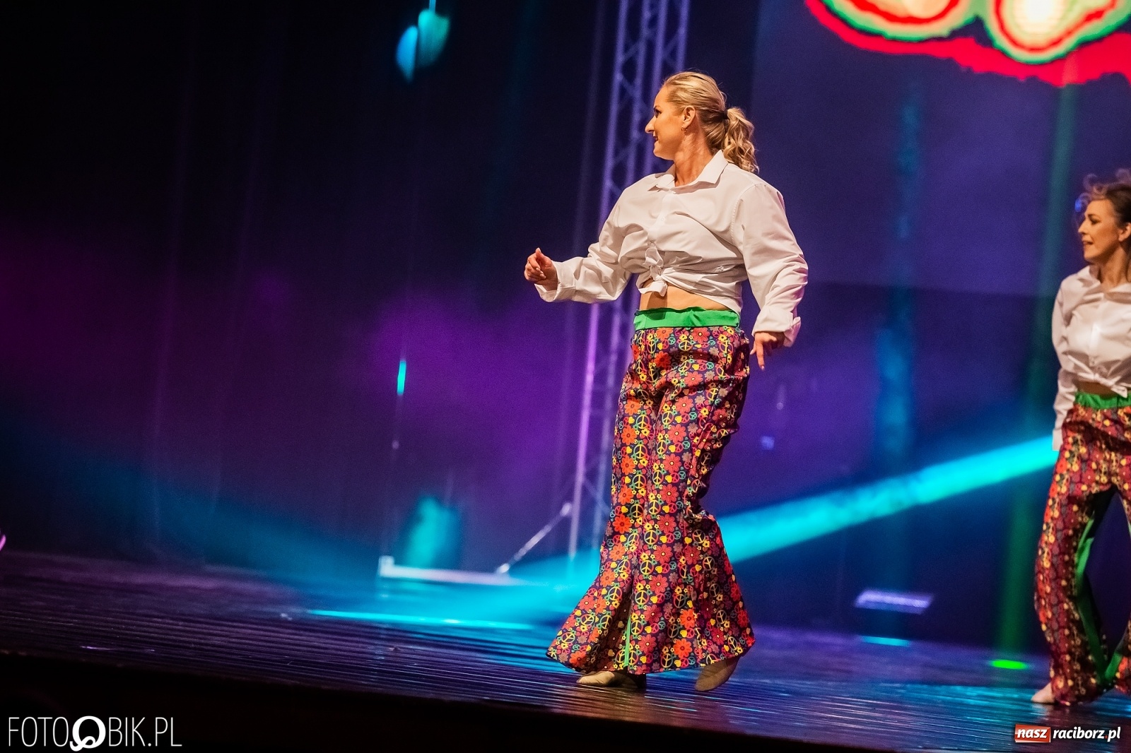 Zdjęcie w galerii na portalu naszraciborz.pl: Jubileuszowa gala zespołu tanecznego Skaza w Raciborskim Centrum Kultury wiadomości z regionu