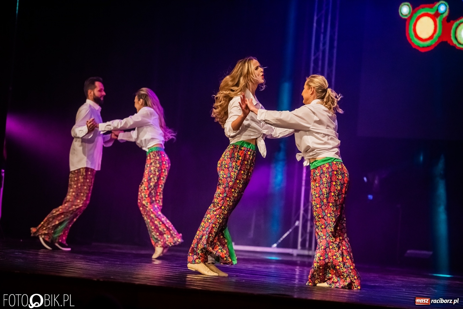Zdjęcie w galerii na portalu naszraciborz.pl: Jubileuszowa gala zespołu tanecznego Skaza w Raciborskim Centrum Kultury wiadomości z regionu