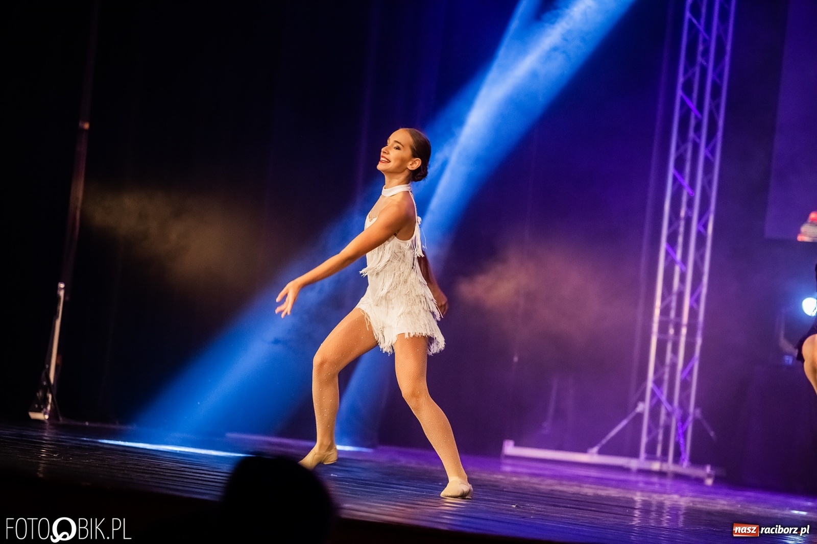 Zdjęcie w galerii na portalu naszraciborz.pl: Jubileuszowa gala zespołu tanecznego Skaza w Raciborskim Centrum Kultury wiadomości z regionu