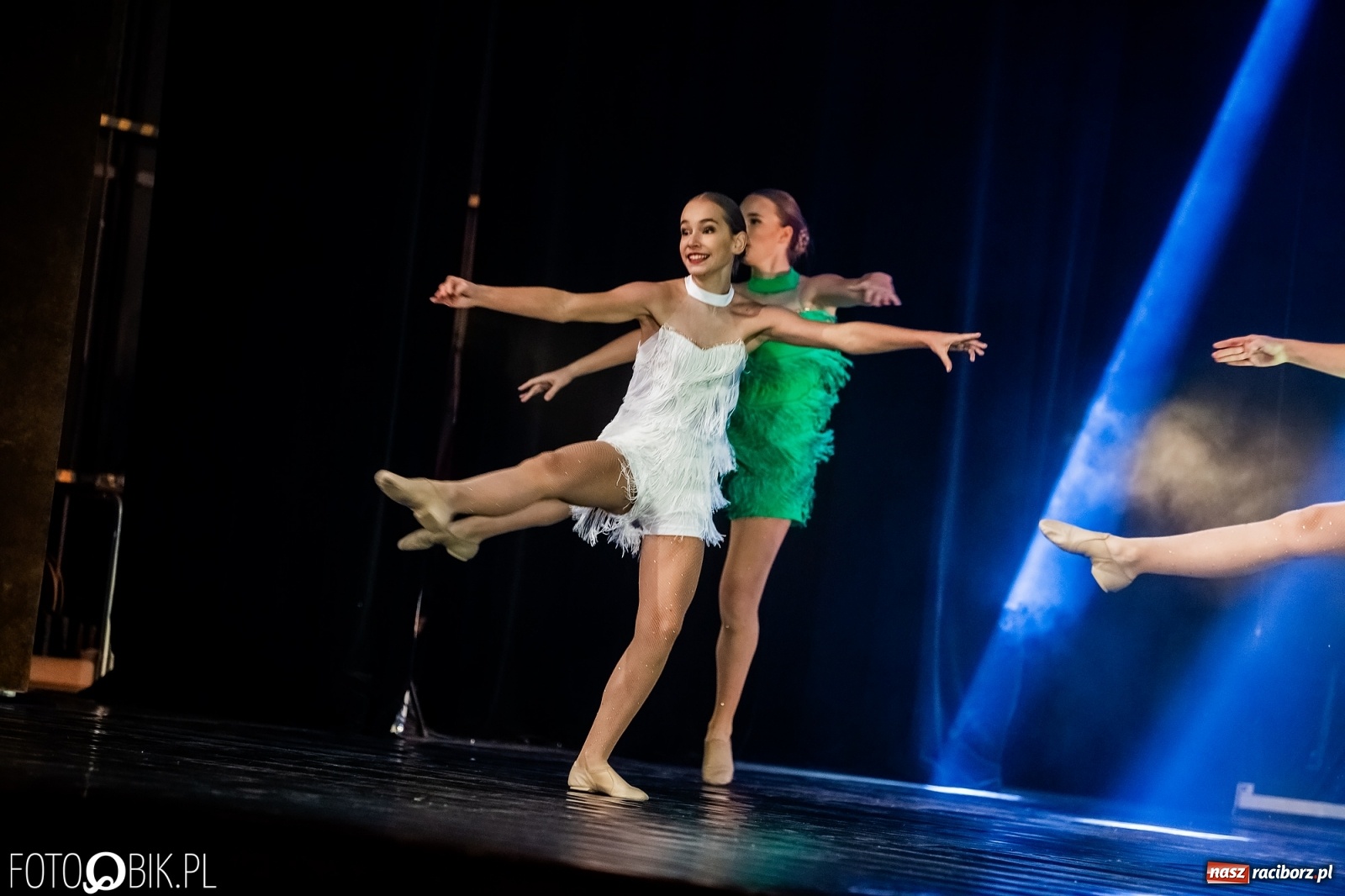 Zdjęcie w galerii na portalu naszraciborz.pl: Jubileuszowa gala zespołu tanecznego Skaza w Raciborskim Centrum Kultury wiadomości z regionu