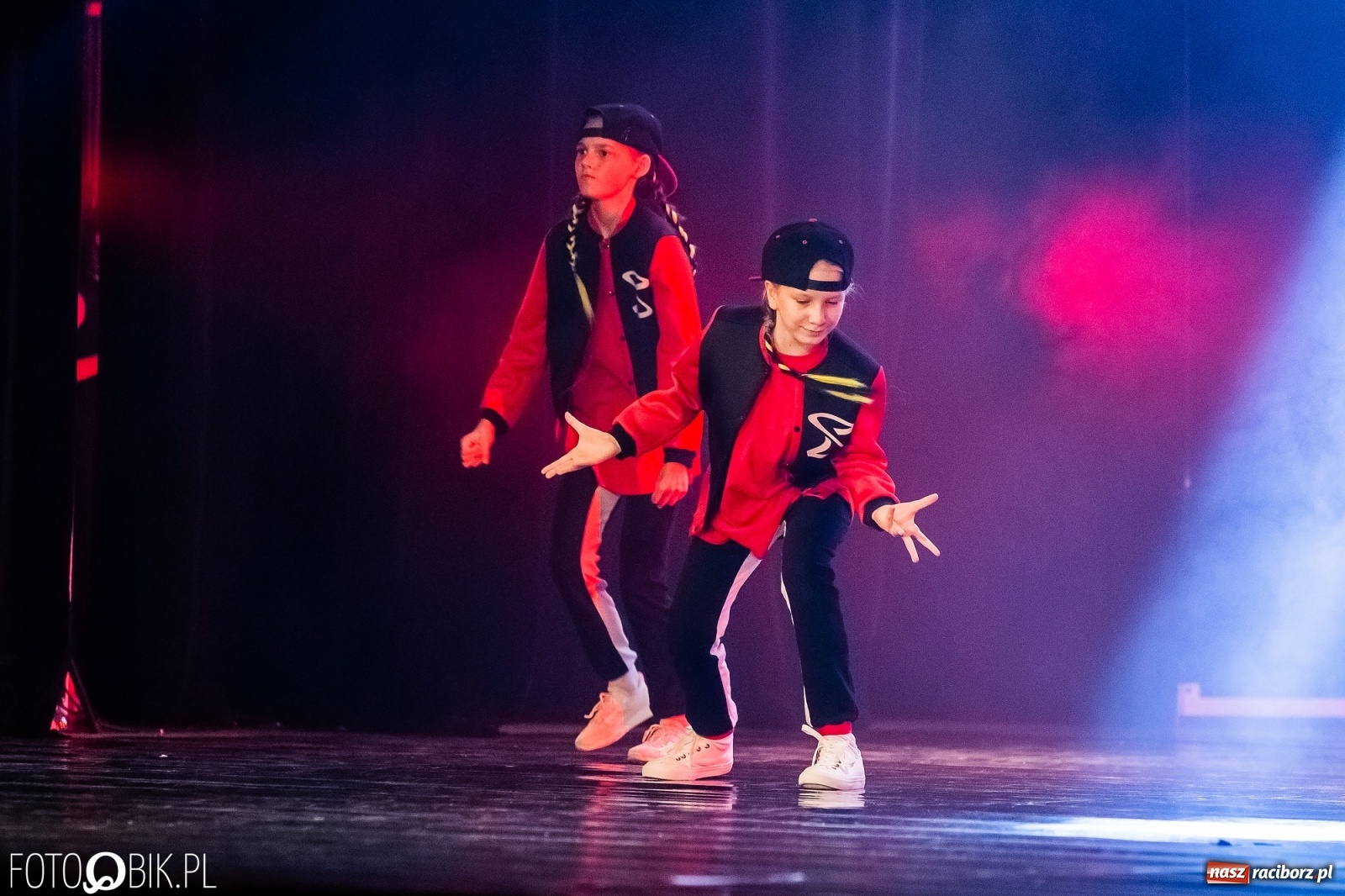 Zdjęcie w galerii na portalu naszraciborz.pl: Jubileuszowa gala zespołu tanecznego Skaza w Raciborskim Centrum Kultury wiadomości z regionu