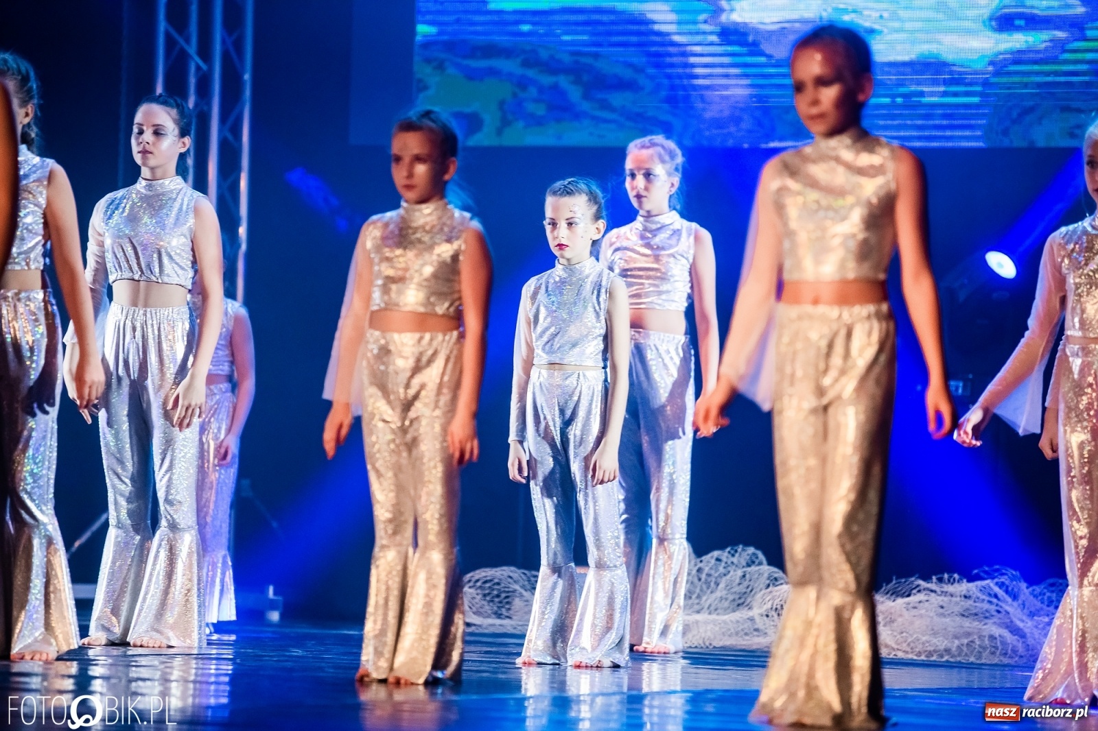 Zdjęcie w galerii na portalu naszraciborz.pl: Jubileuszowa gala zespołu tanecznego Skaza w Raciborskim Centrum Kultury wiadomości z regionu