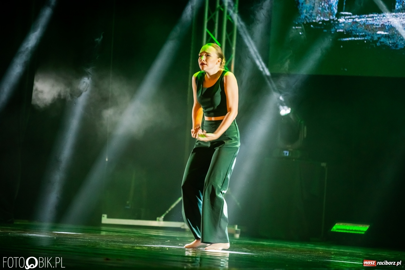 Zdjęcie w galerii na portalu naszraciborz.pl: Jubileuszowa gala zespołu tanecznego Skaza w Raciborskim Centrum Kultury wiadomości z regionu