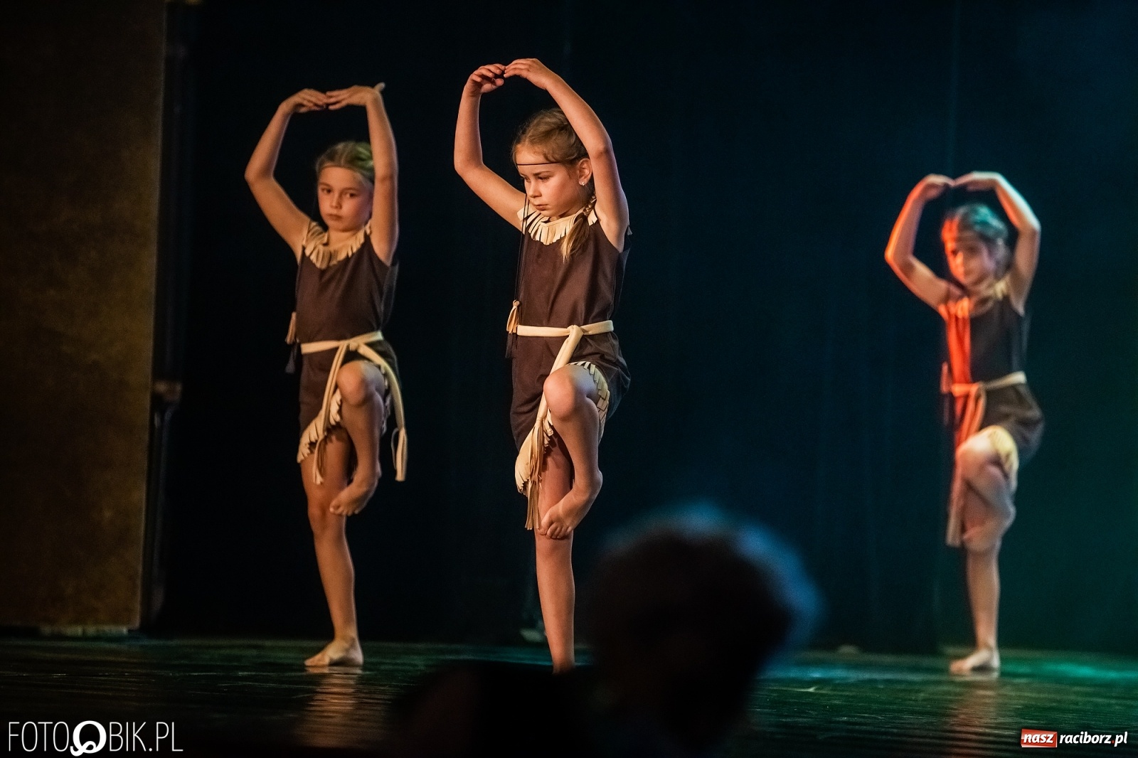 Zdjęcie w galerii na portalu naszraciborz.pl: Jubileuszowa gala zespołu tanecznego Skaza w Raciborskim Centrum Kultury wiadomości z regionu