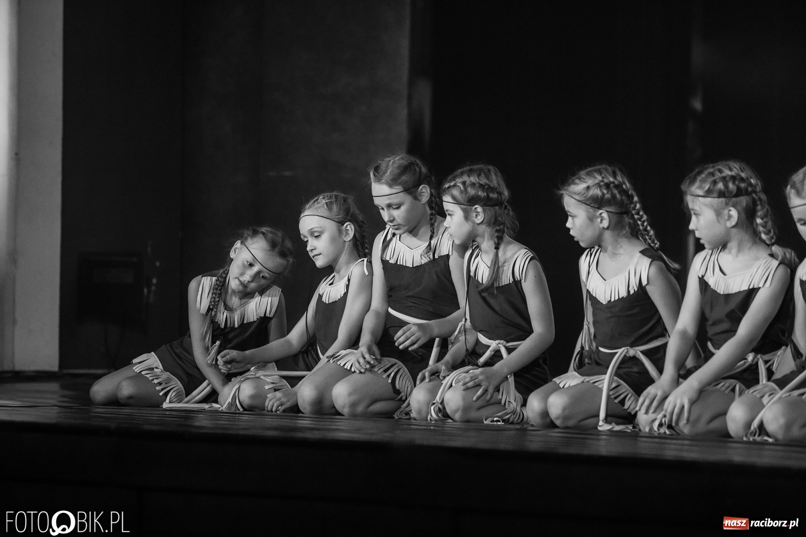 Zdjęcie w galerii na portalu naszraciborz.pl: Jubileuszowa gala zespołu tanecznego Skaza w Raciborskim Centrum Kultury wiadomości z regionu