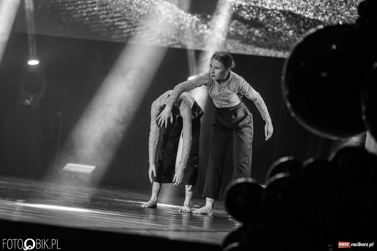 Zdjęcie w galerii na portalu naszraciborz.pl: Jubileuszowa gala zespołu tanecznego Skaza w Raciborskim Centrum Kultury wiadomości z regionu