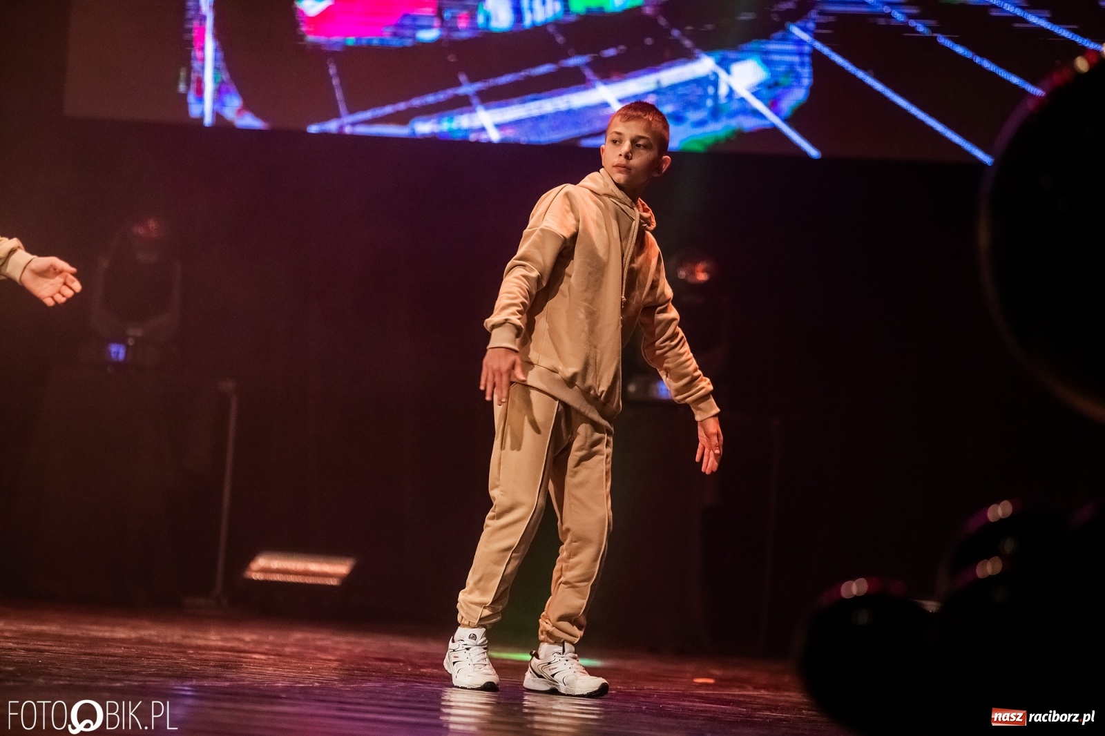 Zdjęcie w galerii na portalu naszraciborz.pl: Jubileuszowa gala zespołu tanecznego Skaza w Raciborskim Centrum Kultury wiadomości z regionu