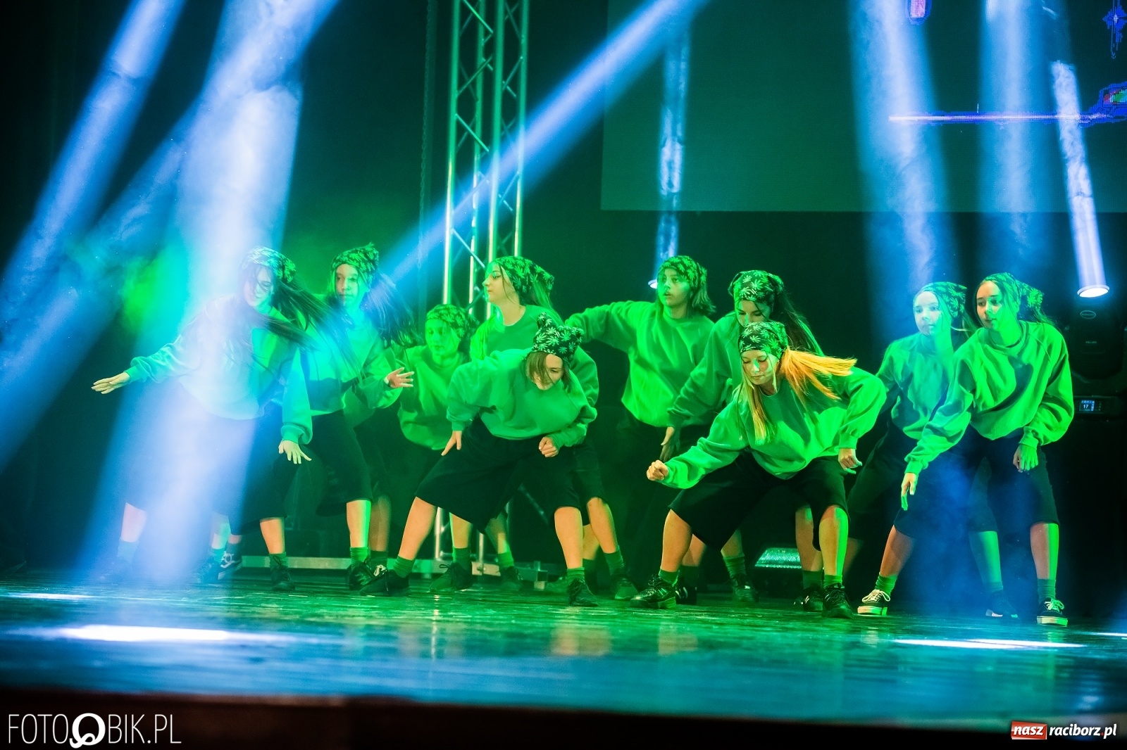 Zdjęcie w galerii na portalu naszraciborz.pl: Jubileuszowa gala zespołu tanecznego Skaza w Raciborskim Centrum Kultury wiadomości z regionu